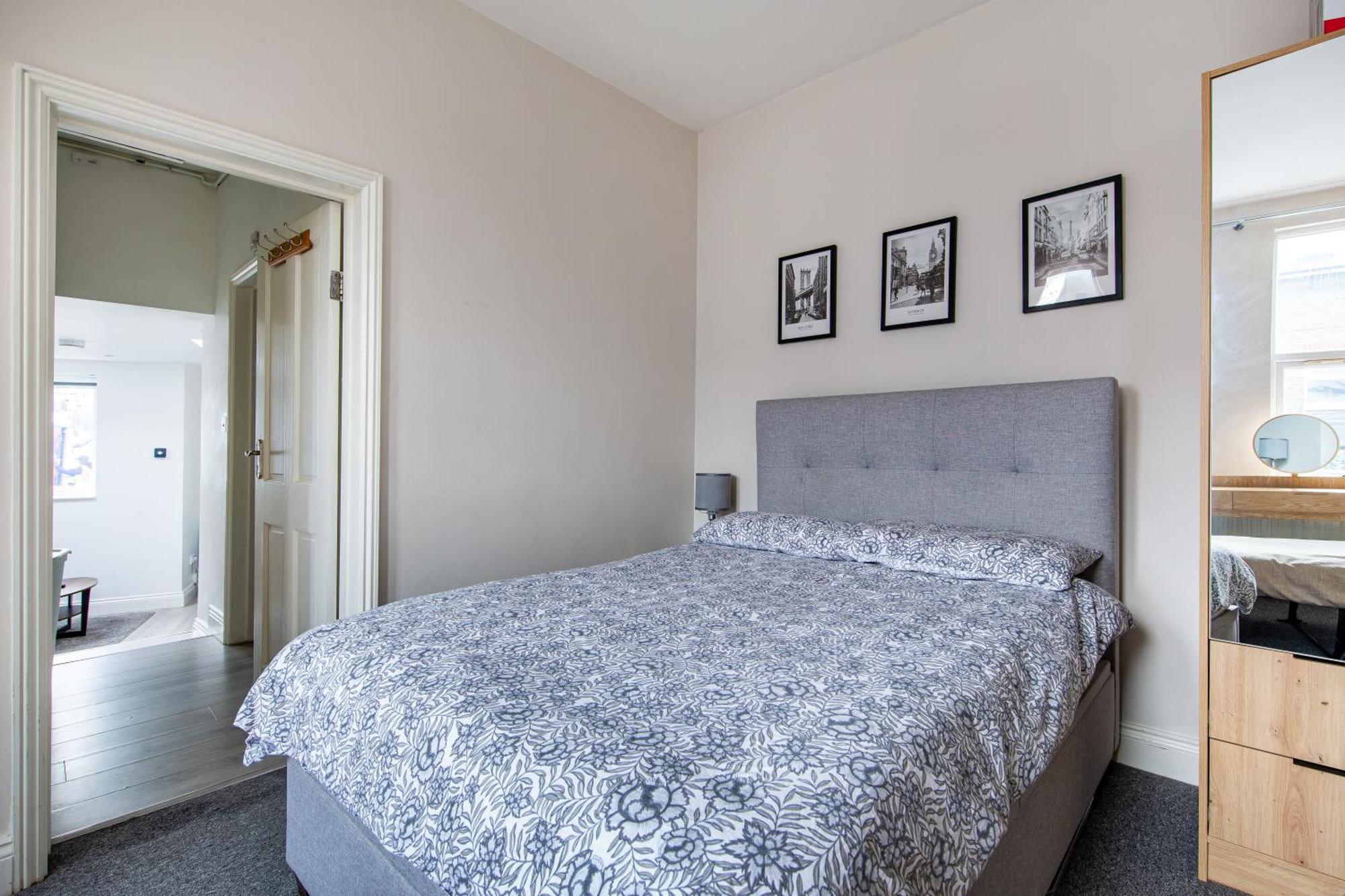 Appartement Cosy 1 Bed With Free Parking Close To Underground Station Zone 2 For Quick Access To Up To 5 Guests *