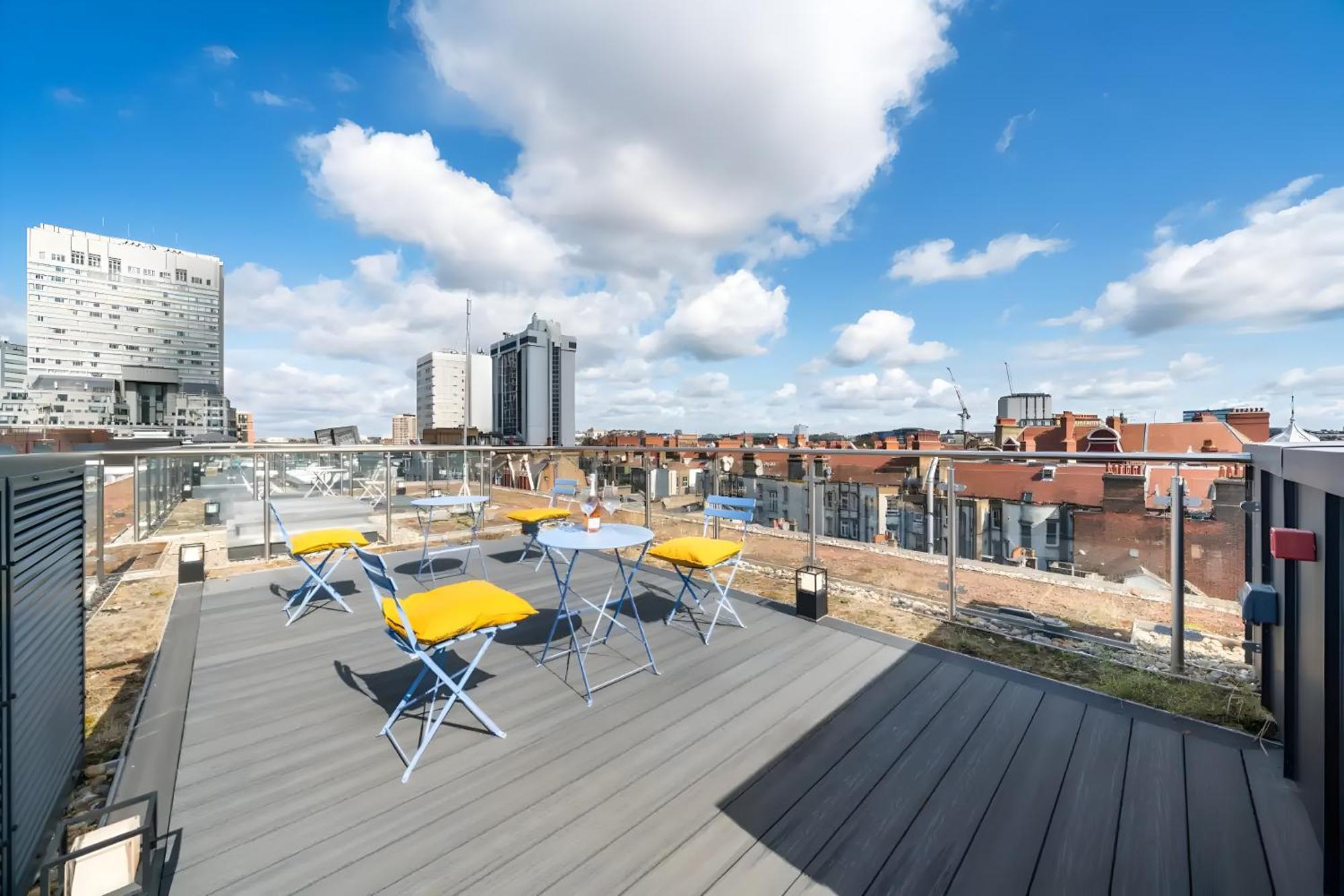 Splendid Apartment London