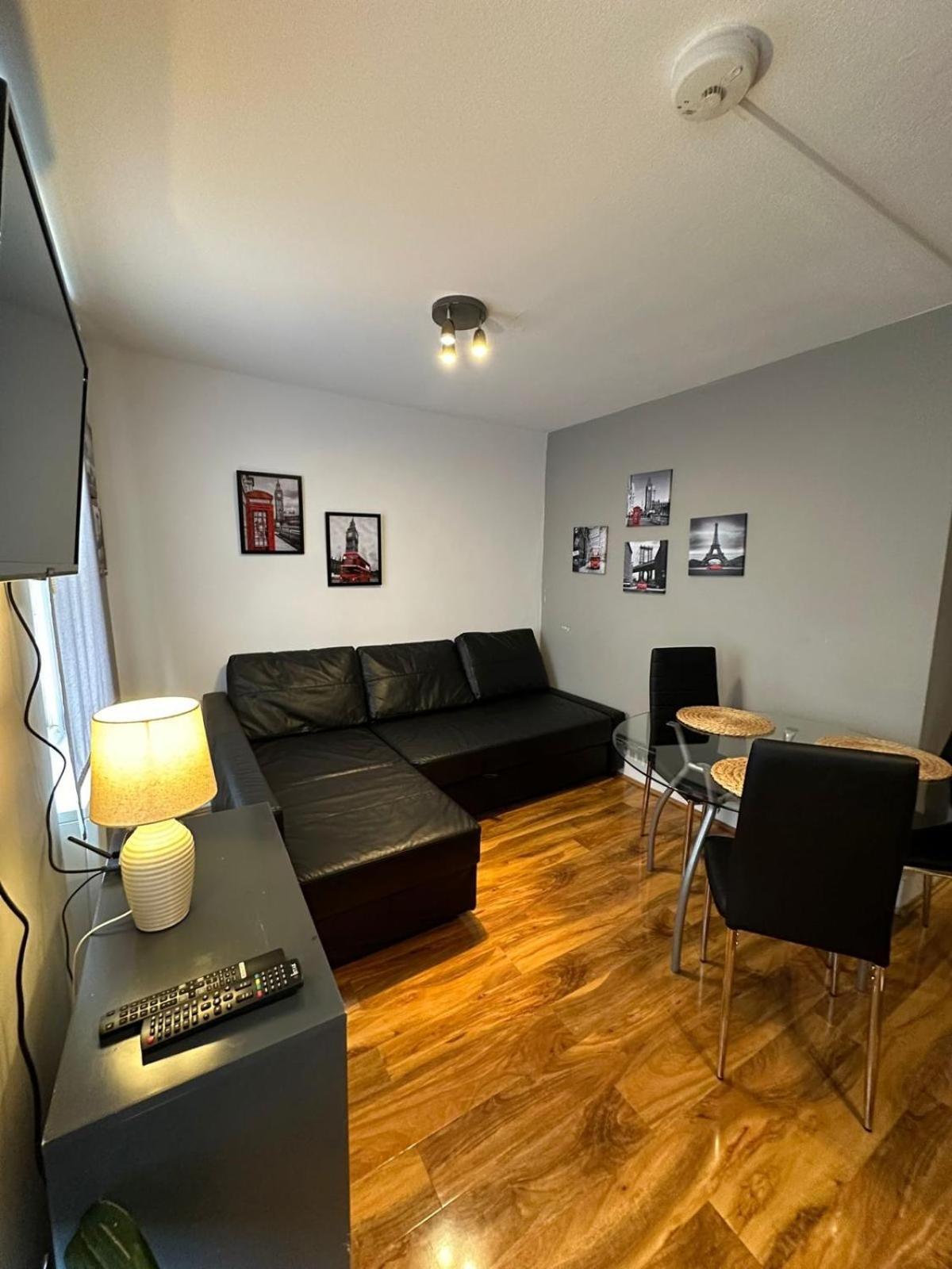 Lovely 2 Bedrooms Apartment *