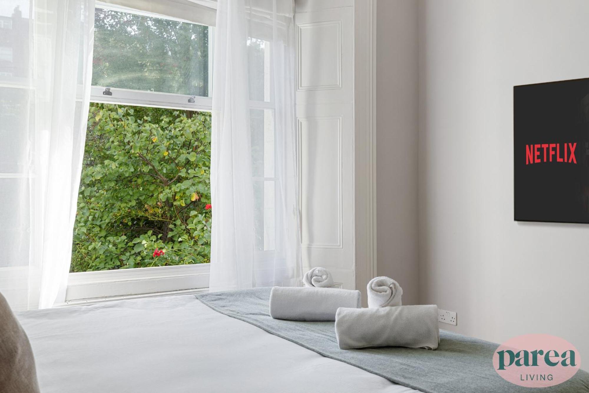 Appartamento Parea Living - Notting Hill, Stylish 1-bedroom Flat, Private Gardens, Remote Working Londra