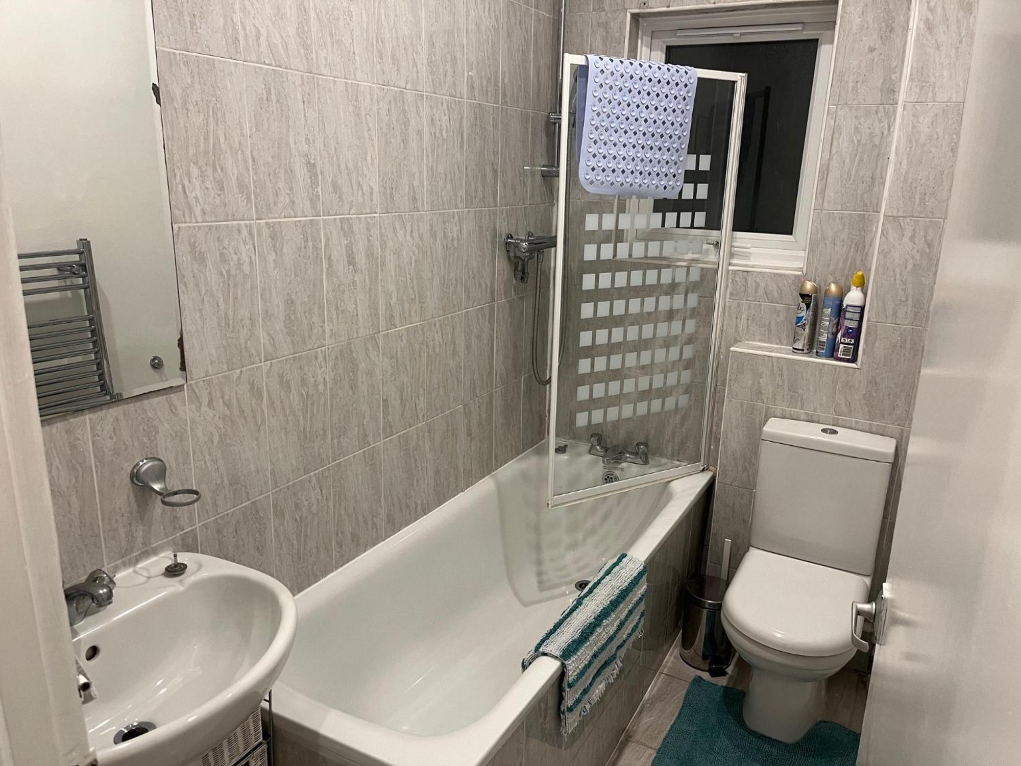 Lovely 1 Bedroom Flat In Quiet Wimbledon Lejlighed London