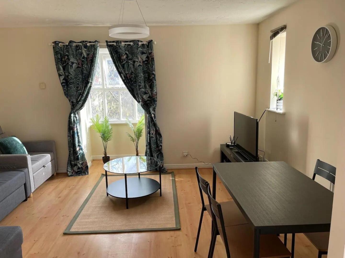 Apartment 4min Walk Uni Of East 1br *