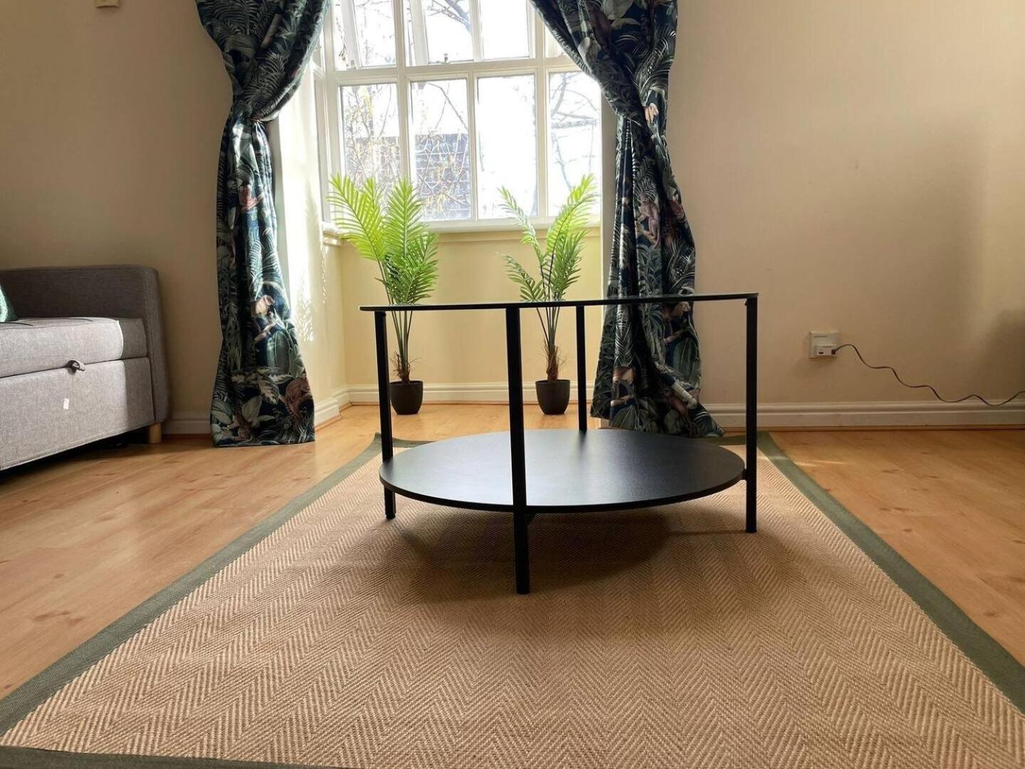 4min Walk Uni Of East 1br Apartment London