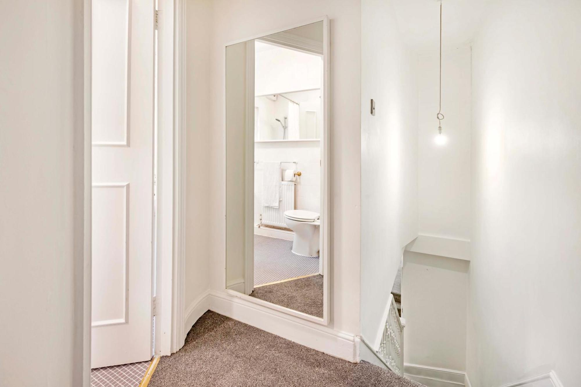 Apartment Beautiful Garden Flat Near Chelsea London