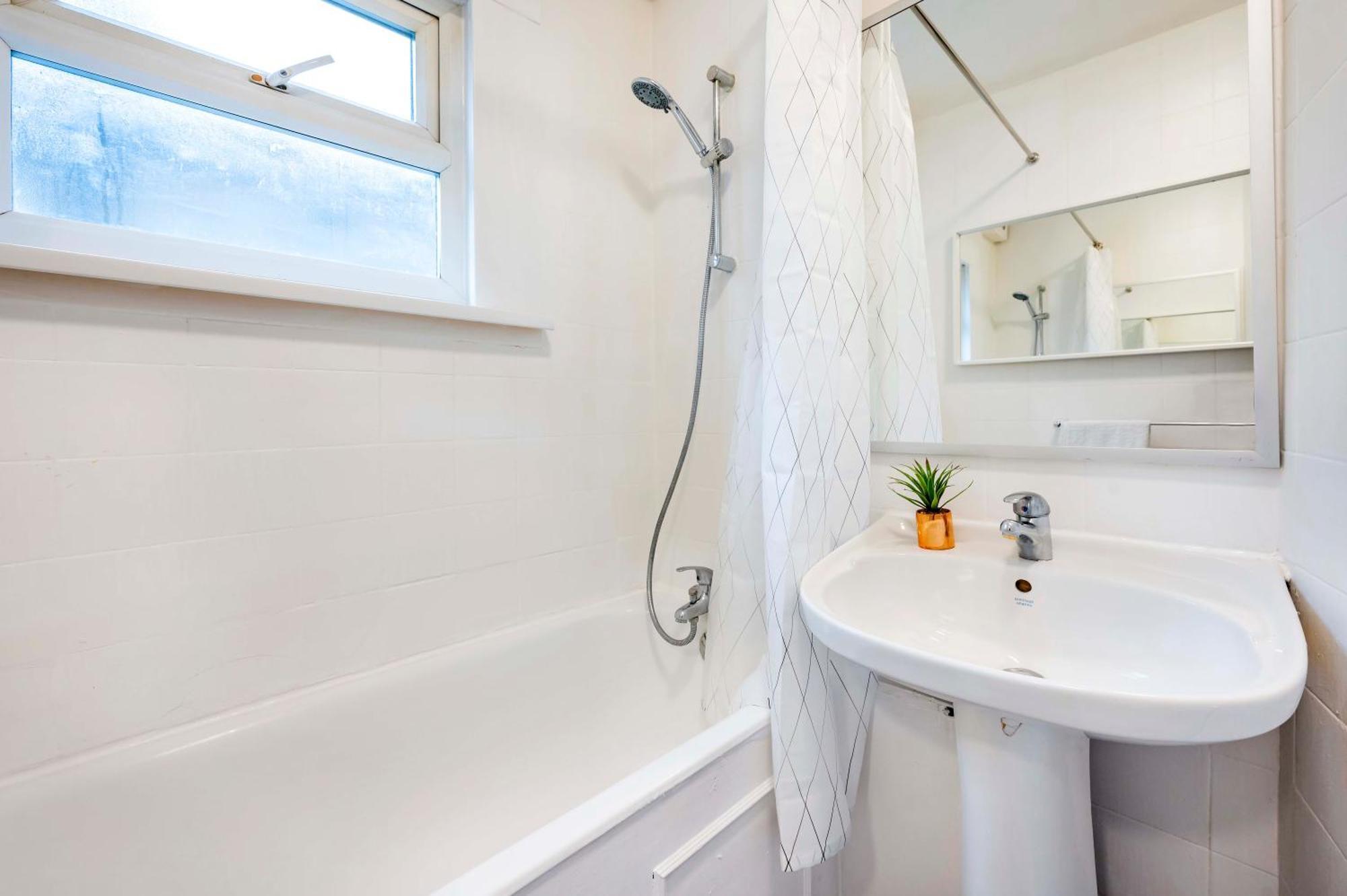 Beautiful Garden Flat Near Chelsea London