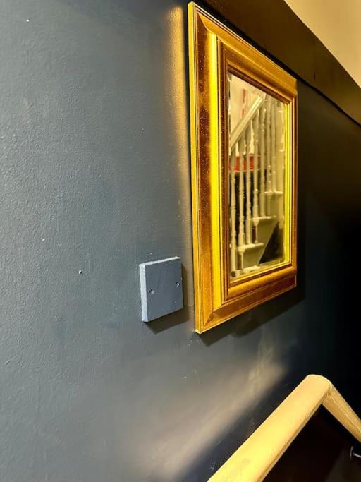*super Central 20min To Big Ben* Apartment London