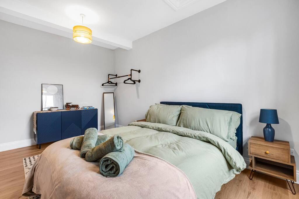 Modern 2 Bedroom Townhouse Flat In King's Cross