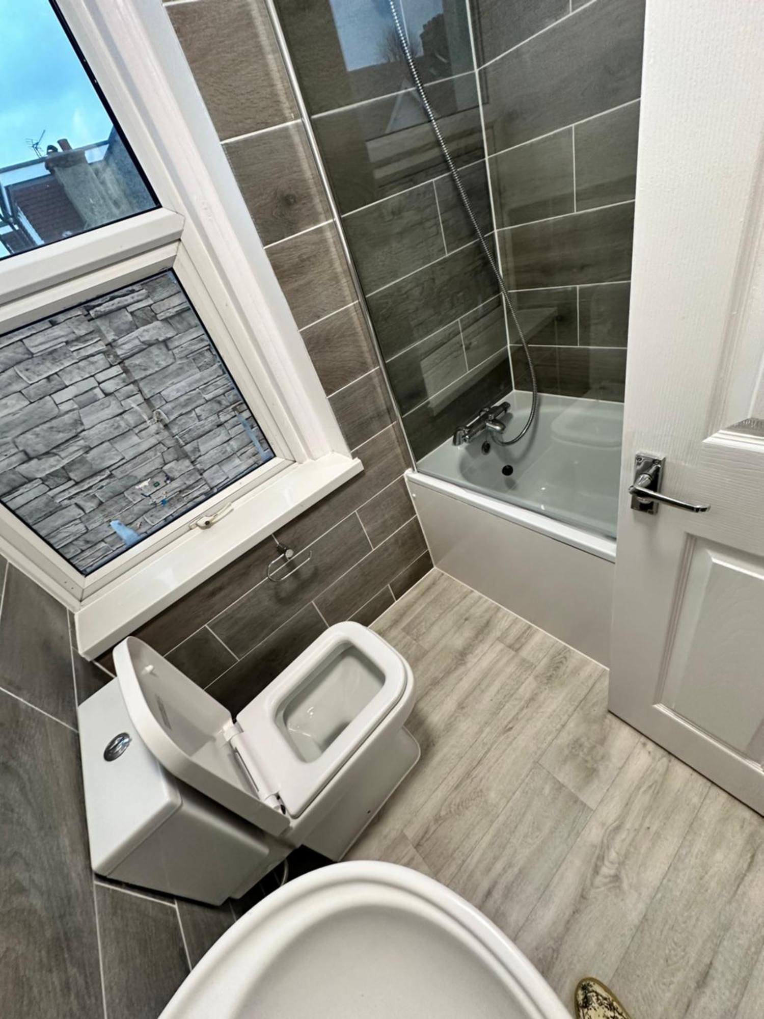 4 Bedroom House Upper Tulse Hill, London, Sw2 2rp Apartment