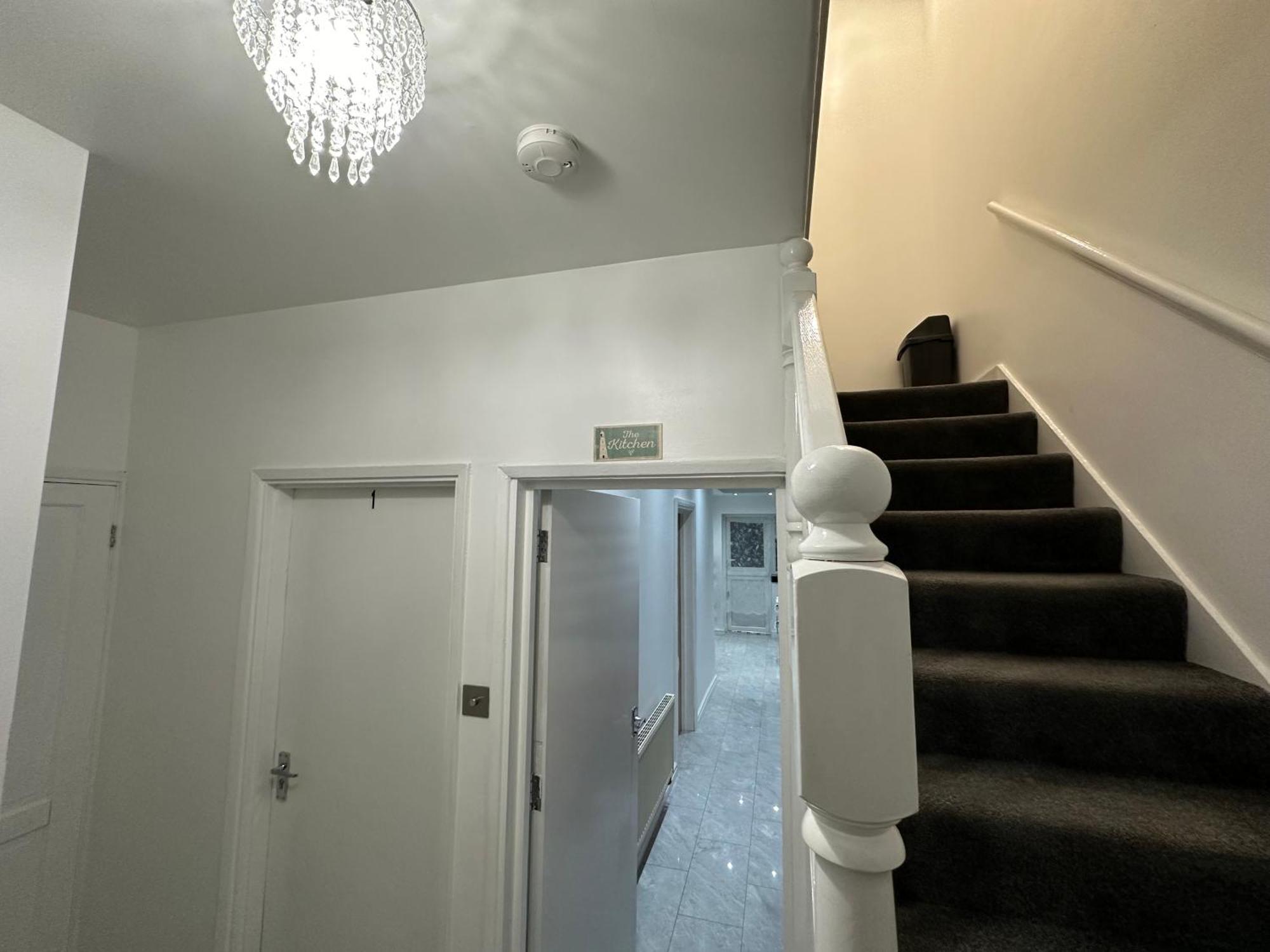 Beautiful Double With Free Wi-fi And Free Parking London