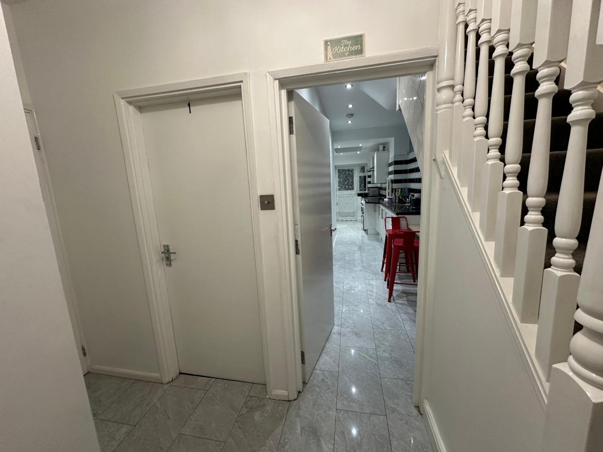 Beautiful Double With Free Wi-fi And Free Parking *