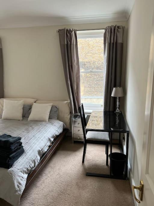 Luxury 3 Bedroom, 3 Bath By Oxford St & Soho