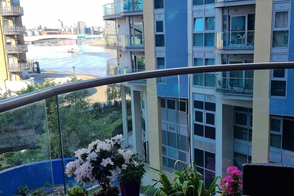 Lejlighed Lovely 2 Bedroom Overlooking River Thames