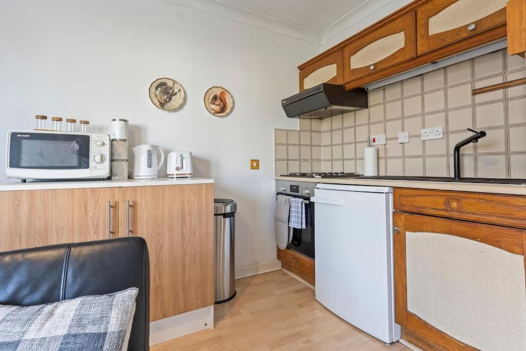 1-bedroom With Free Private Parking - Canary Wharf London