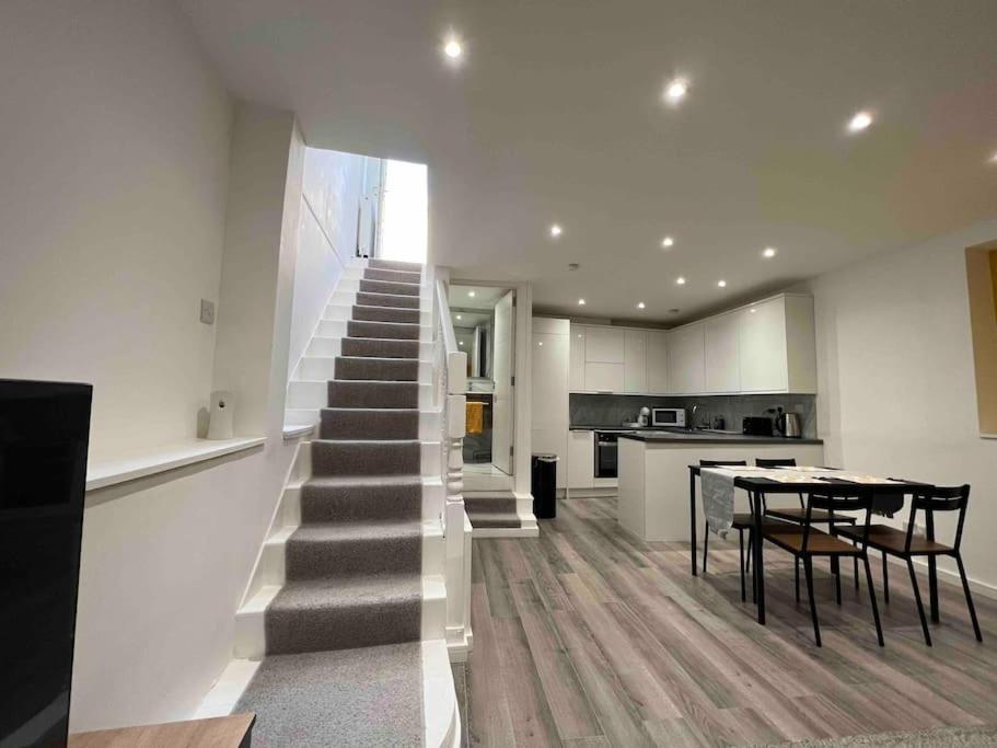 Lejlighed Stunning 3br Maisonette In Brixton *