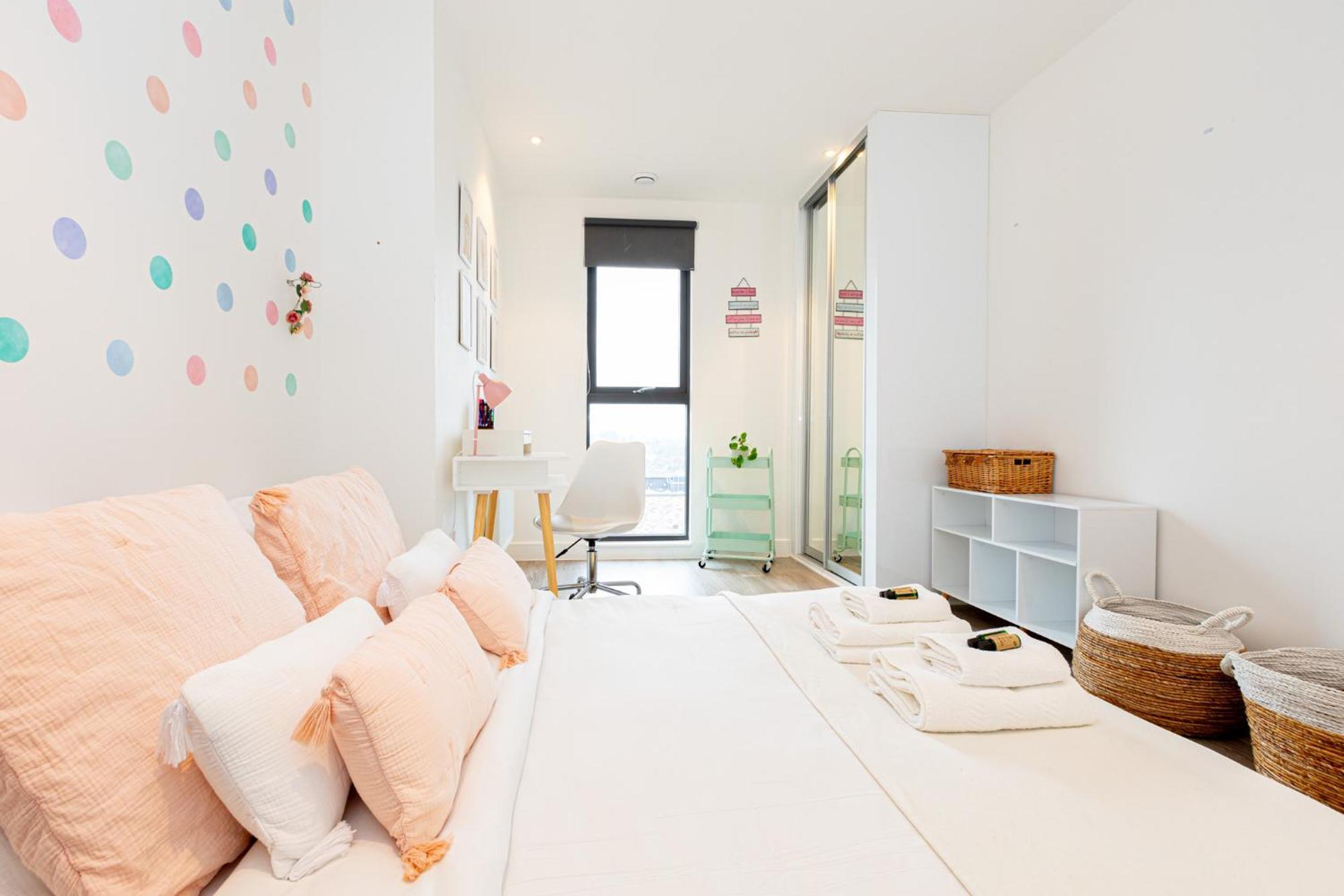 Lejlighed Sensational 2br Wviews & Balcony In Wandsworth