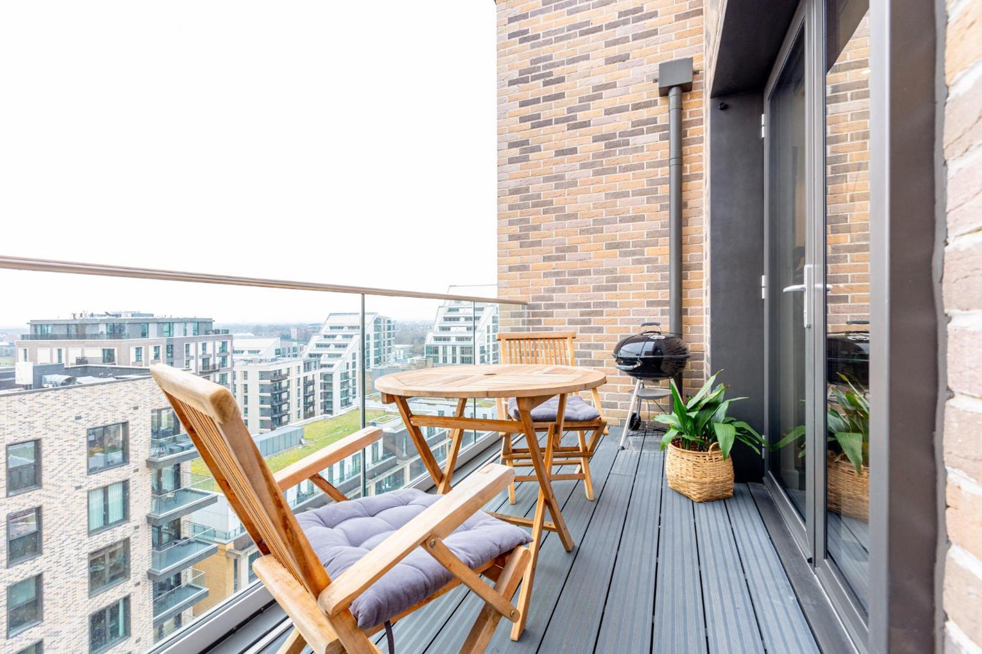 Lejlighed Sensational 2br Wviews & Balcony In Wandsworth *