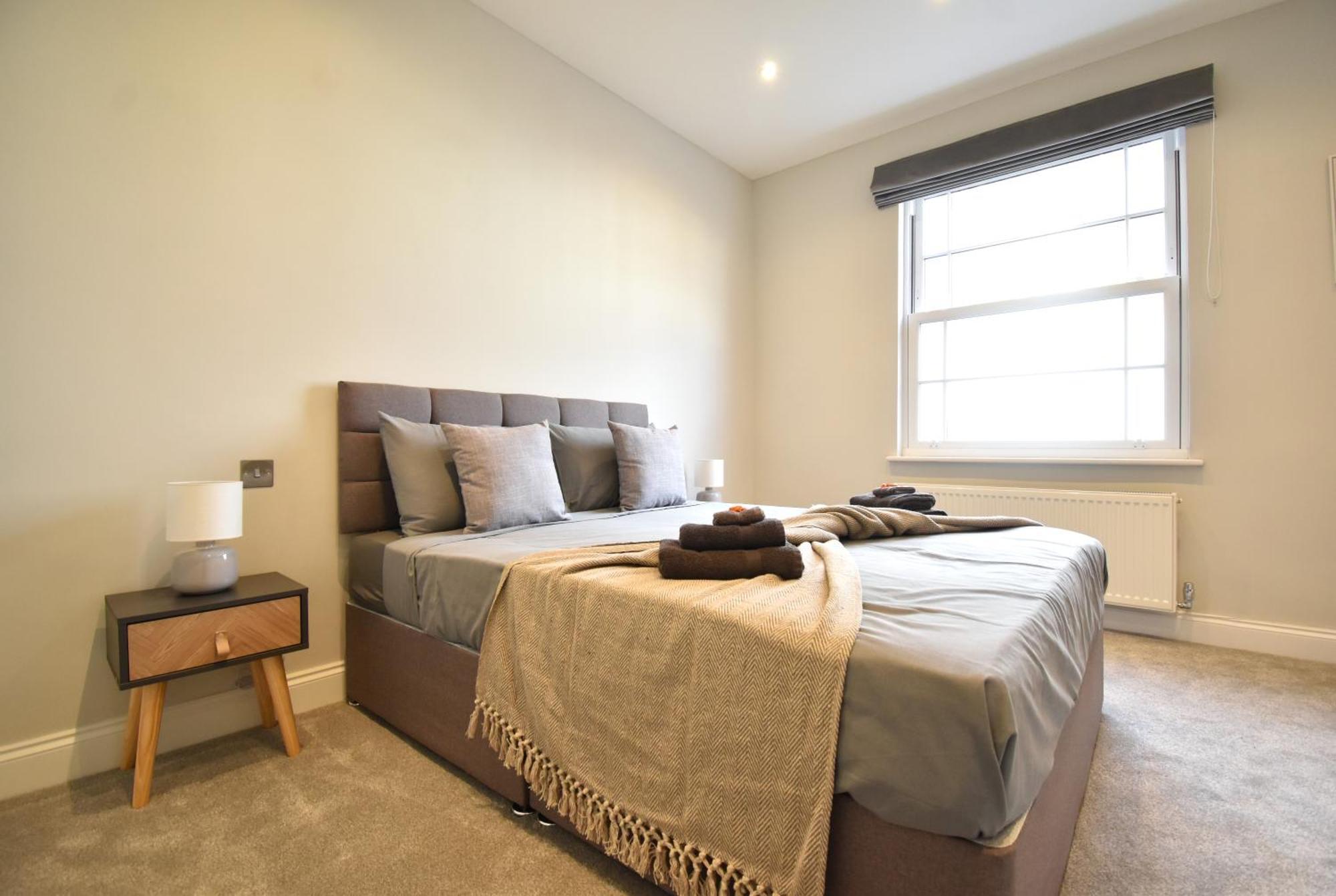 Stunning 2 Bed Lägenhet London