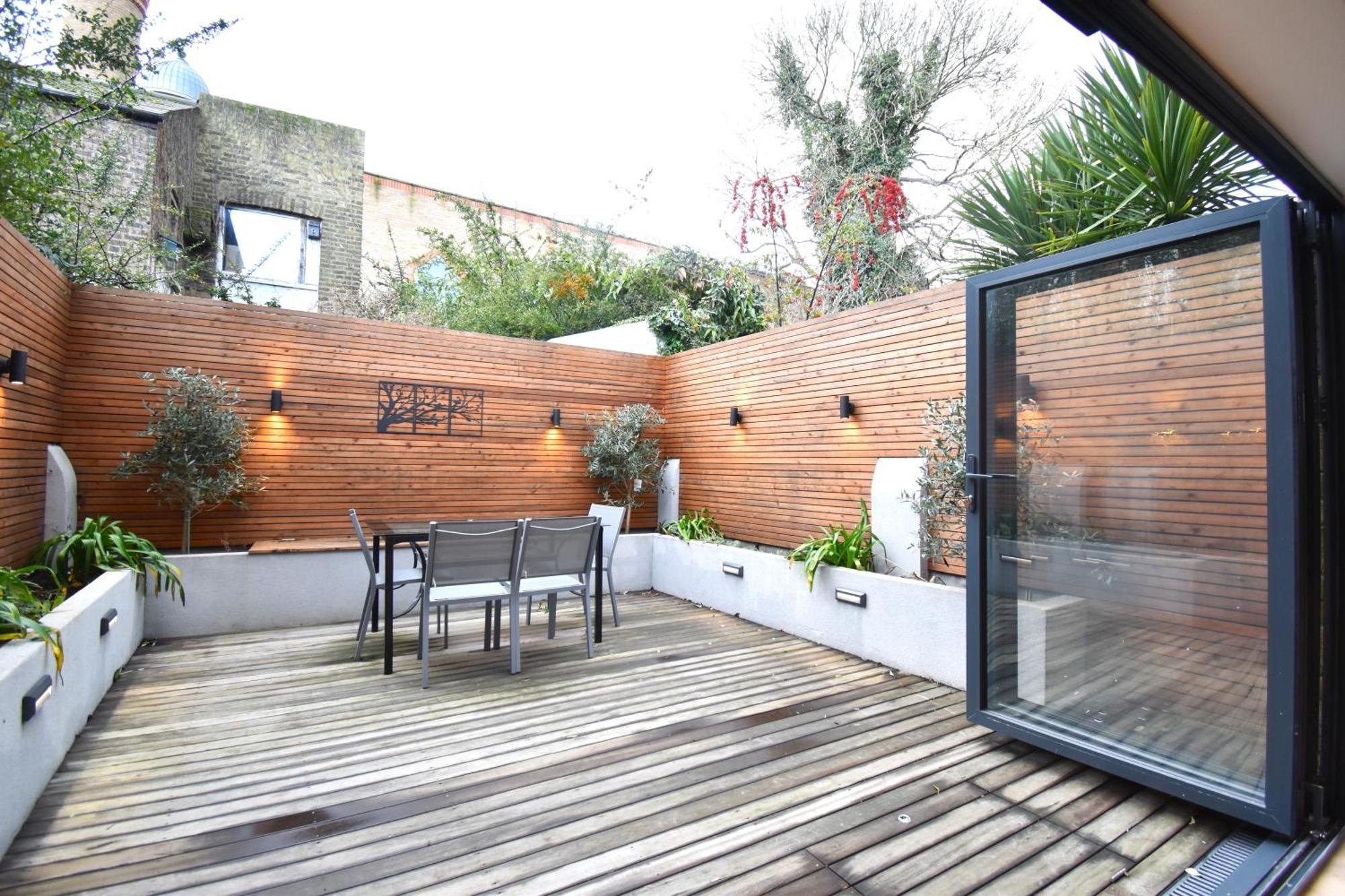 Apartment Stunning 2 Bed *