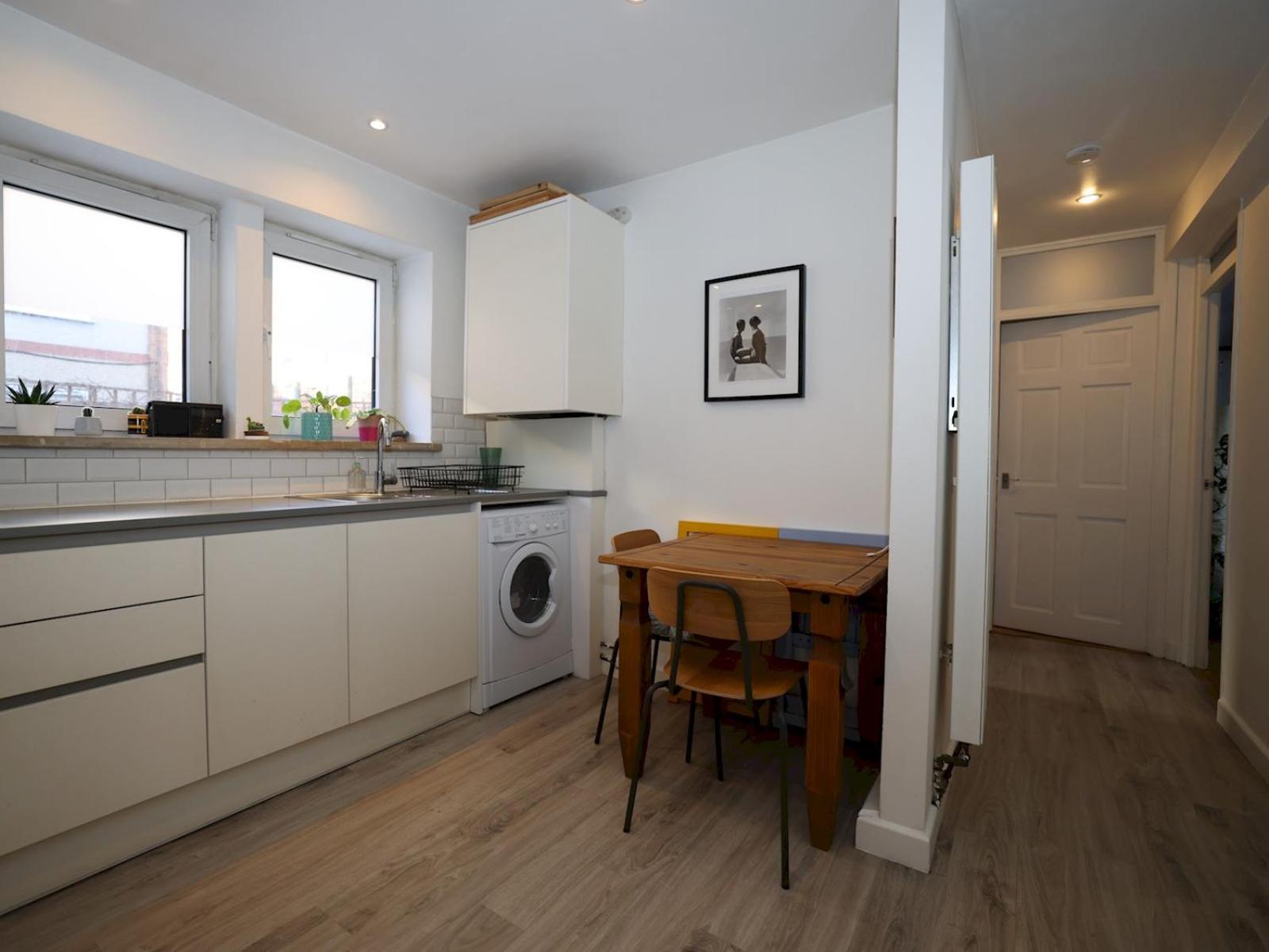 Pass The Keys Charming 2 Bed * Londen