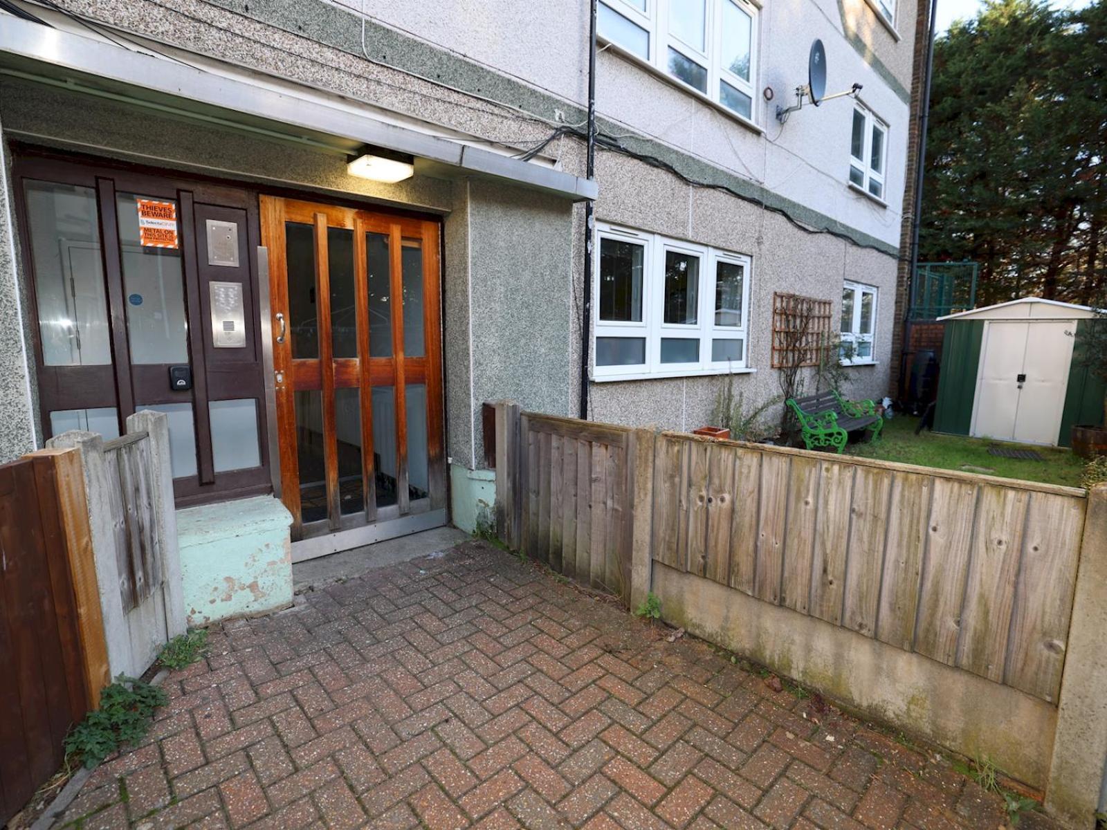 Pass The Keys Charming 2 Bed Londen