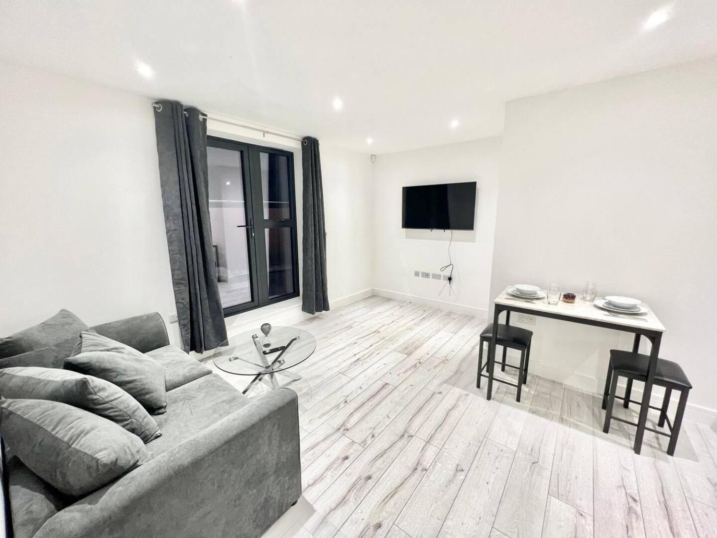 Lejlighedshotel Queens Luxury Wembley Stadium - *