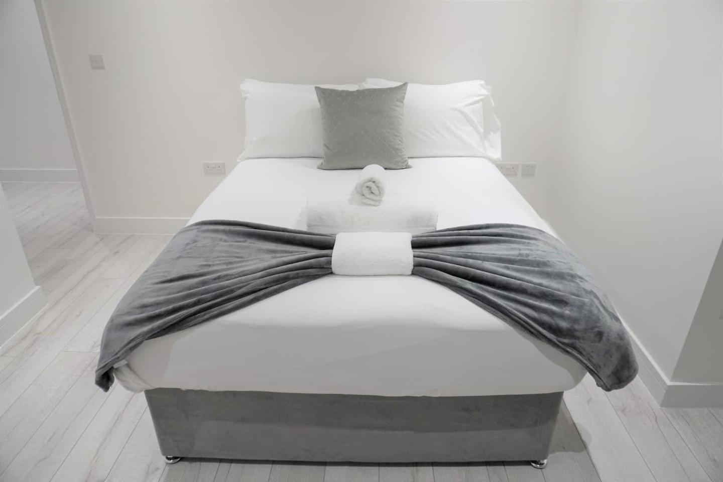 Queens Luxury Wembley Stadium - Lejlighedshotel London