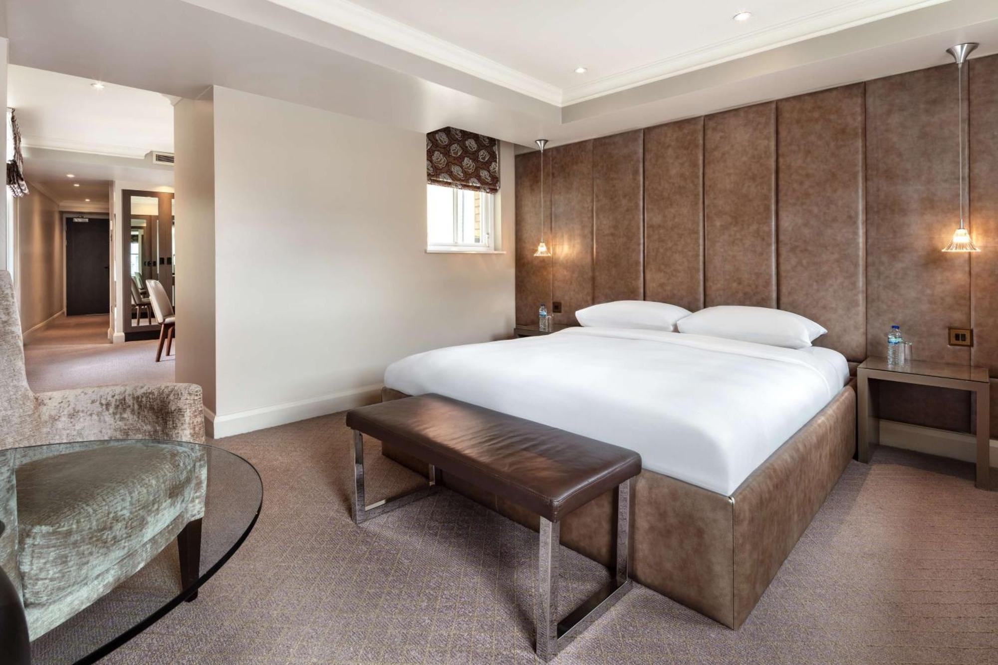 Radisson Blu Hotel, Bloomsbury Hotell 4*