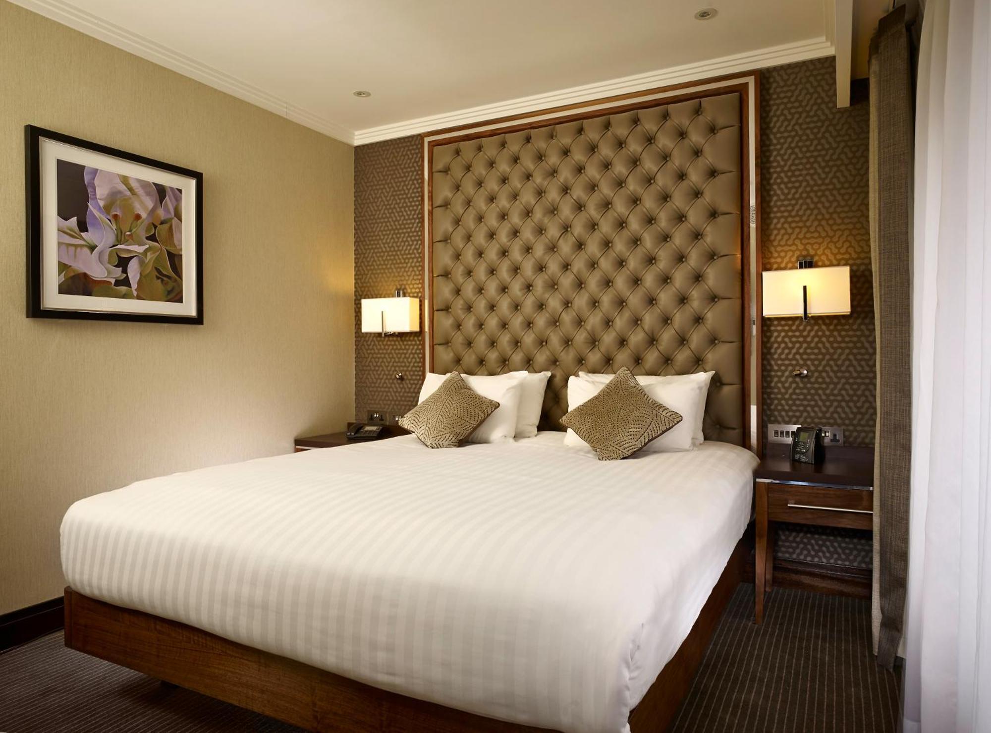 Doubletree By Hilton Victoria Londra
