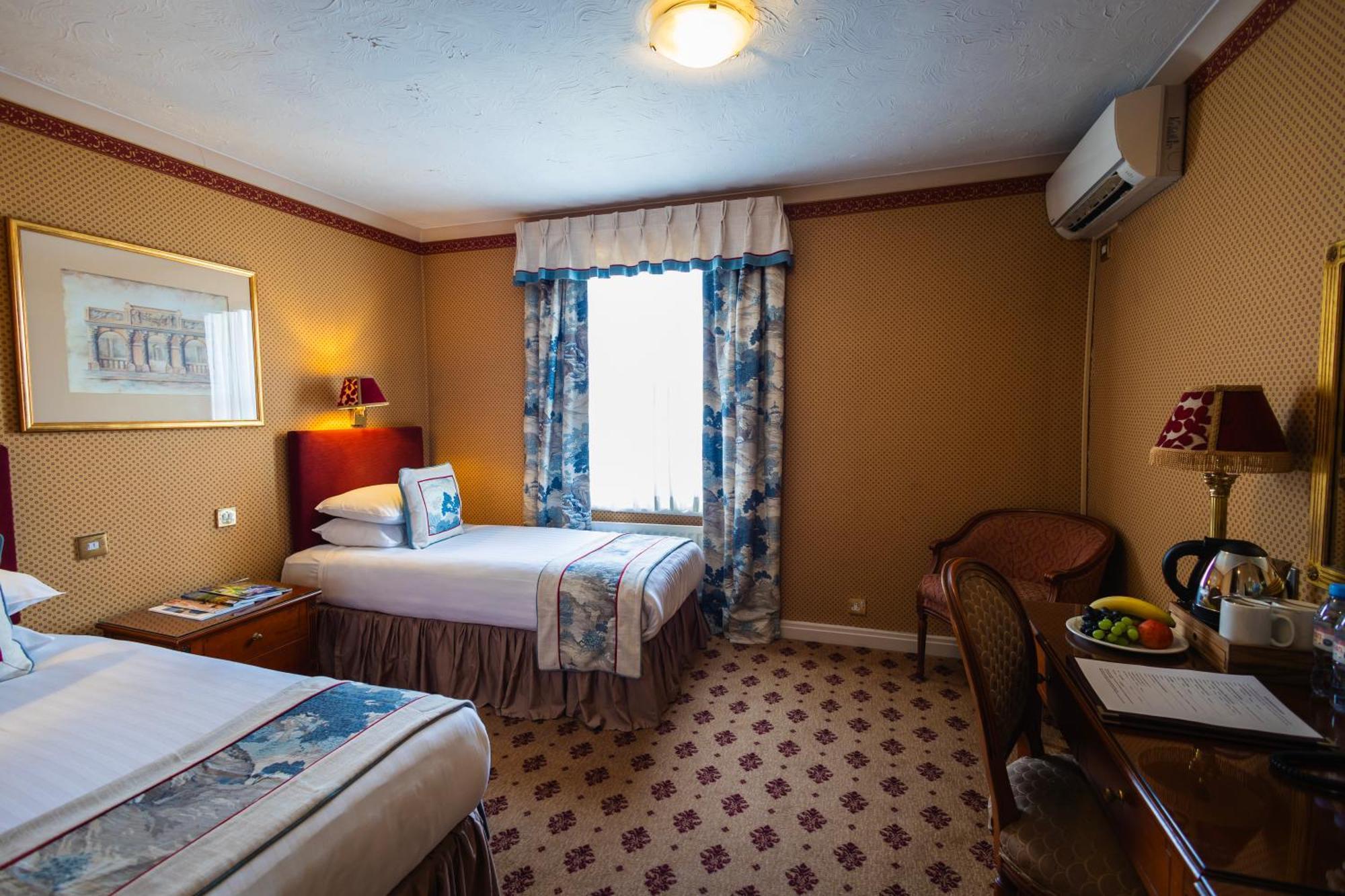 London Lodge Hotel 3* London