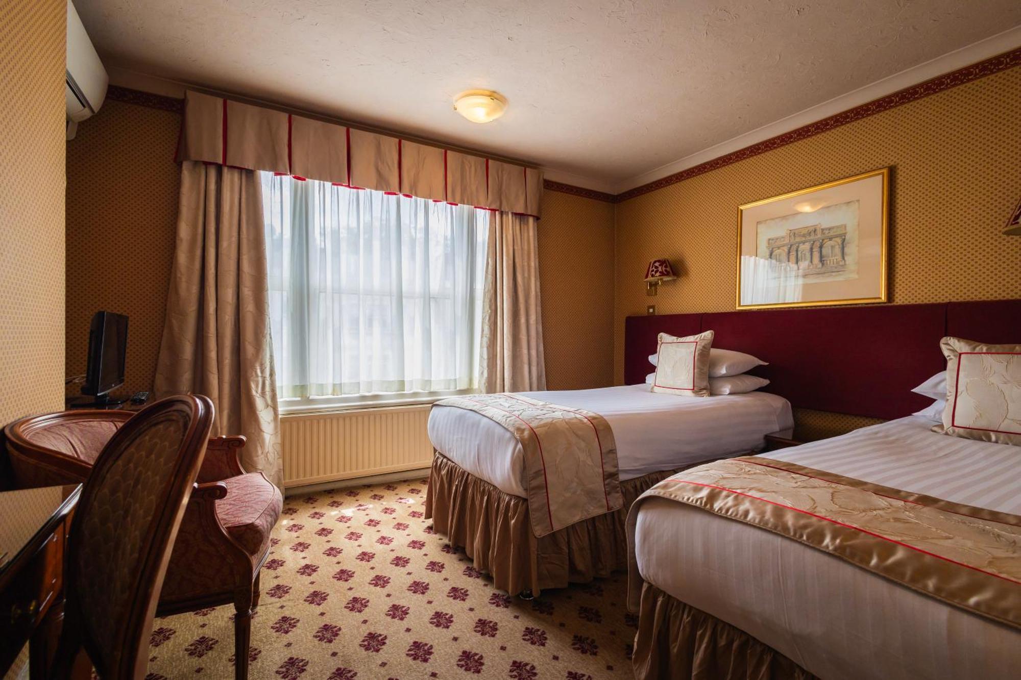 London Lodge Hotel 3* London