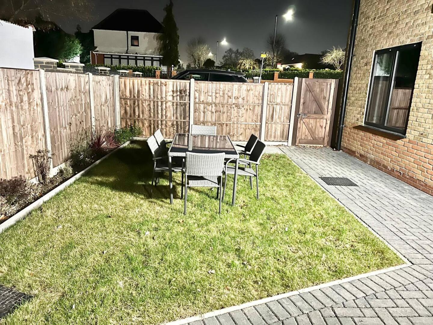 Queens Luxury Wembley Stadium - Lejlighedshotel London