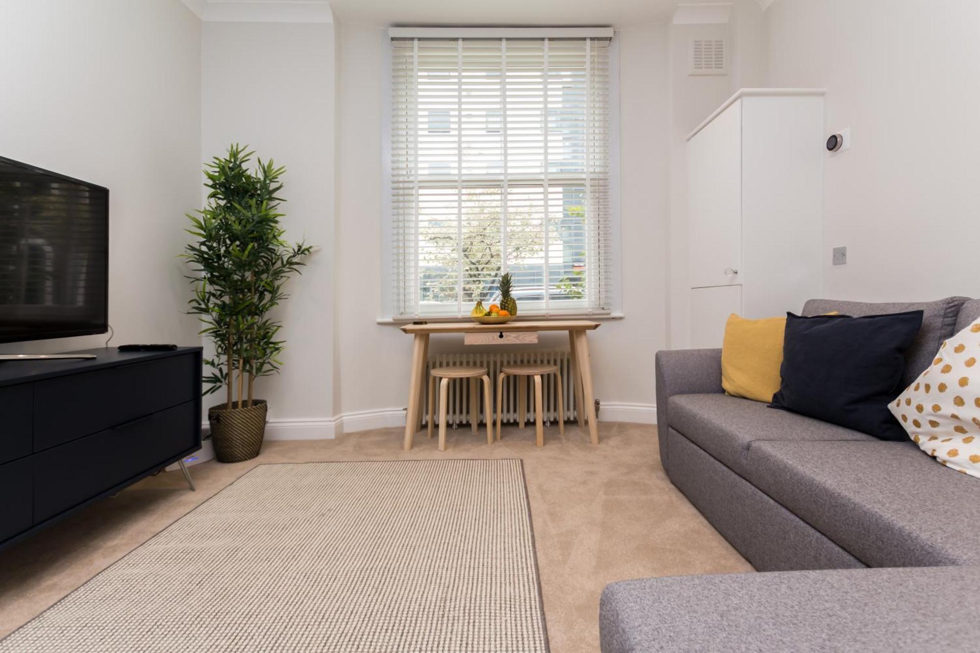 Vibrant 1br Apt Wprivate Decked Garden, Fast Wifi Apartment London