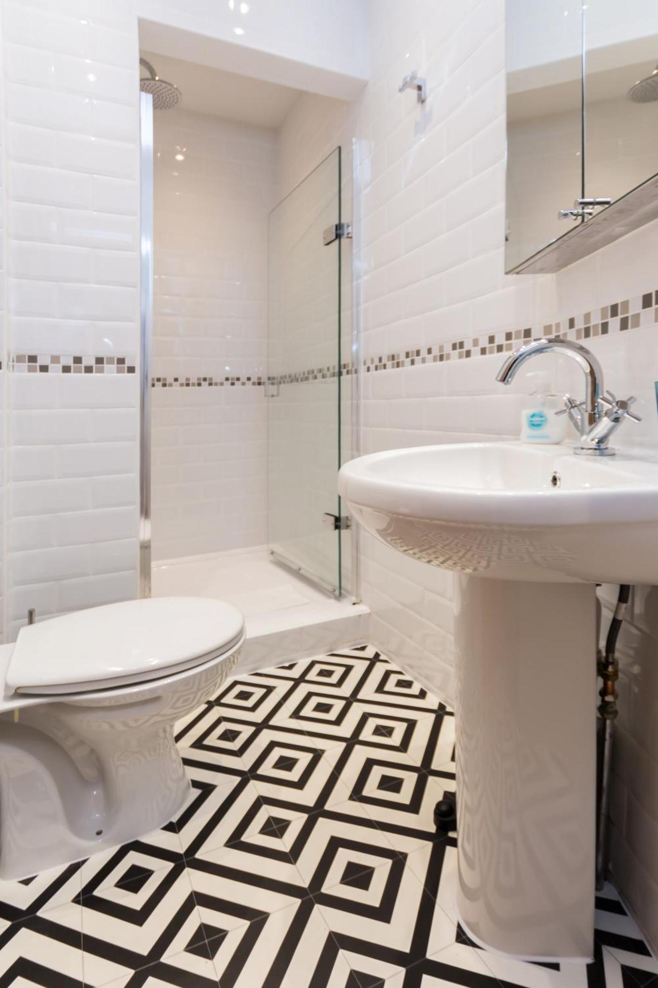 Apartment Vibrant 1br Apt Wprivate Decked Garden, Fast Wifi