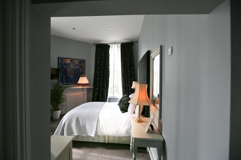 The Crown And Sceptre Hotell