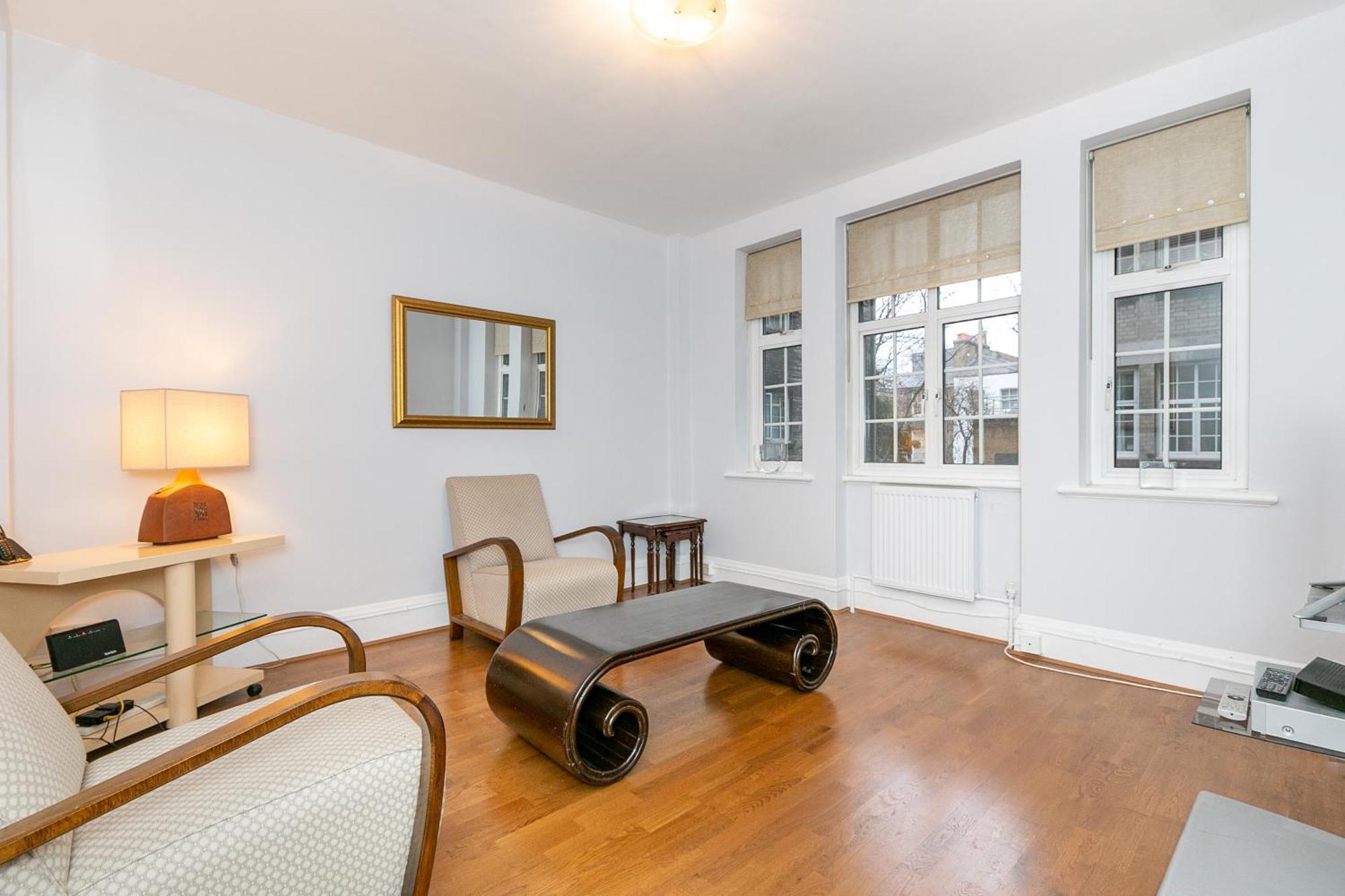 Lovely 1-bed In Lejlighed *