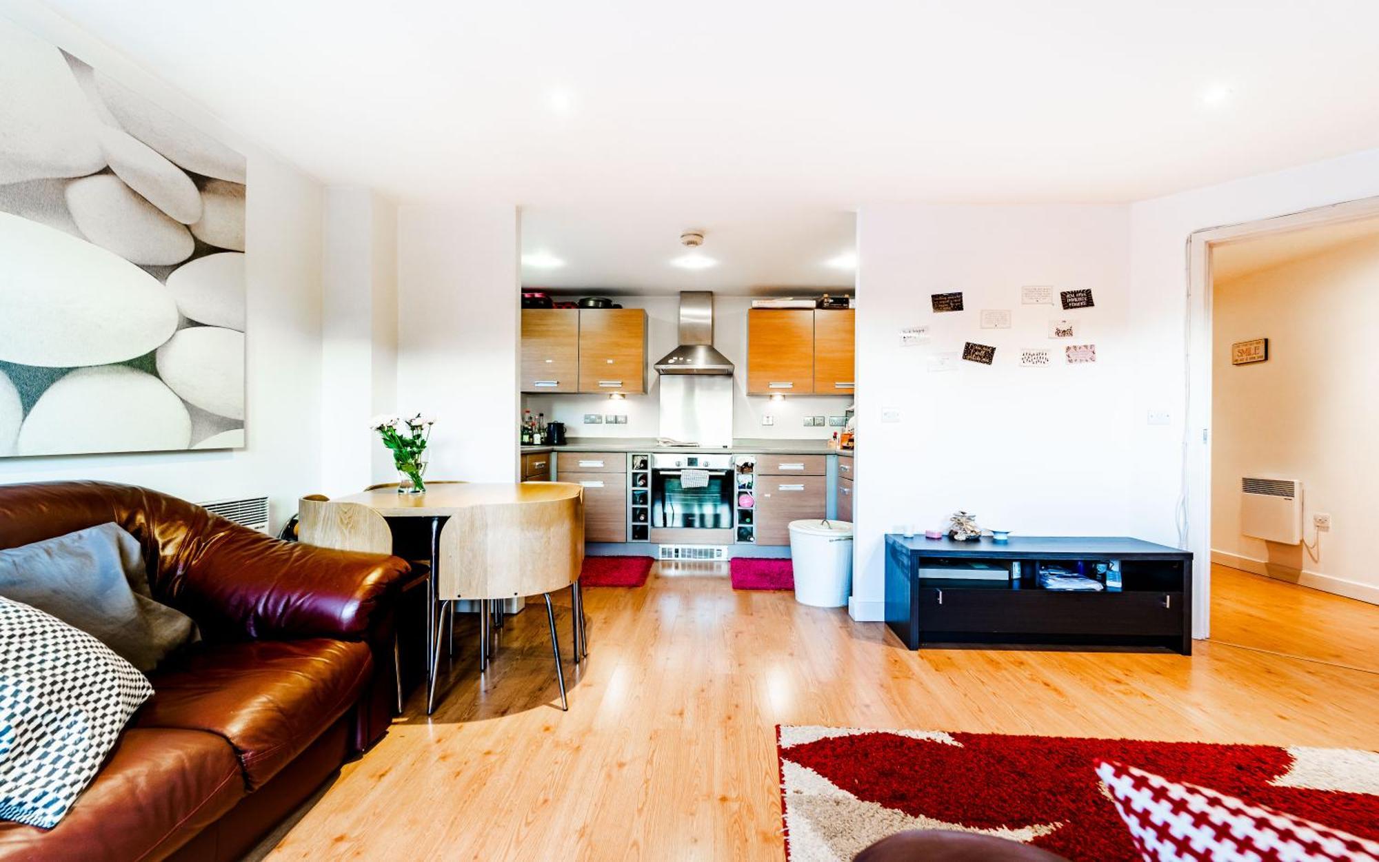 Superhost 1 Bedroom Flat 15 Mins To Center,zone 2 Lejlighed London