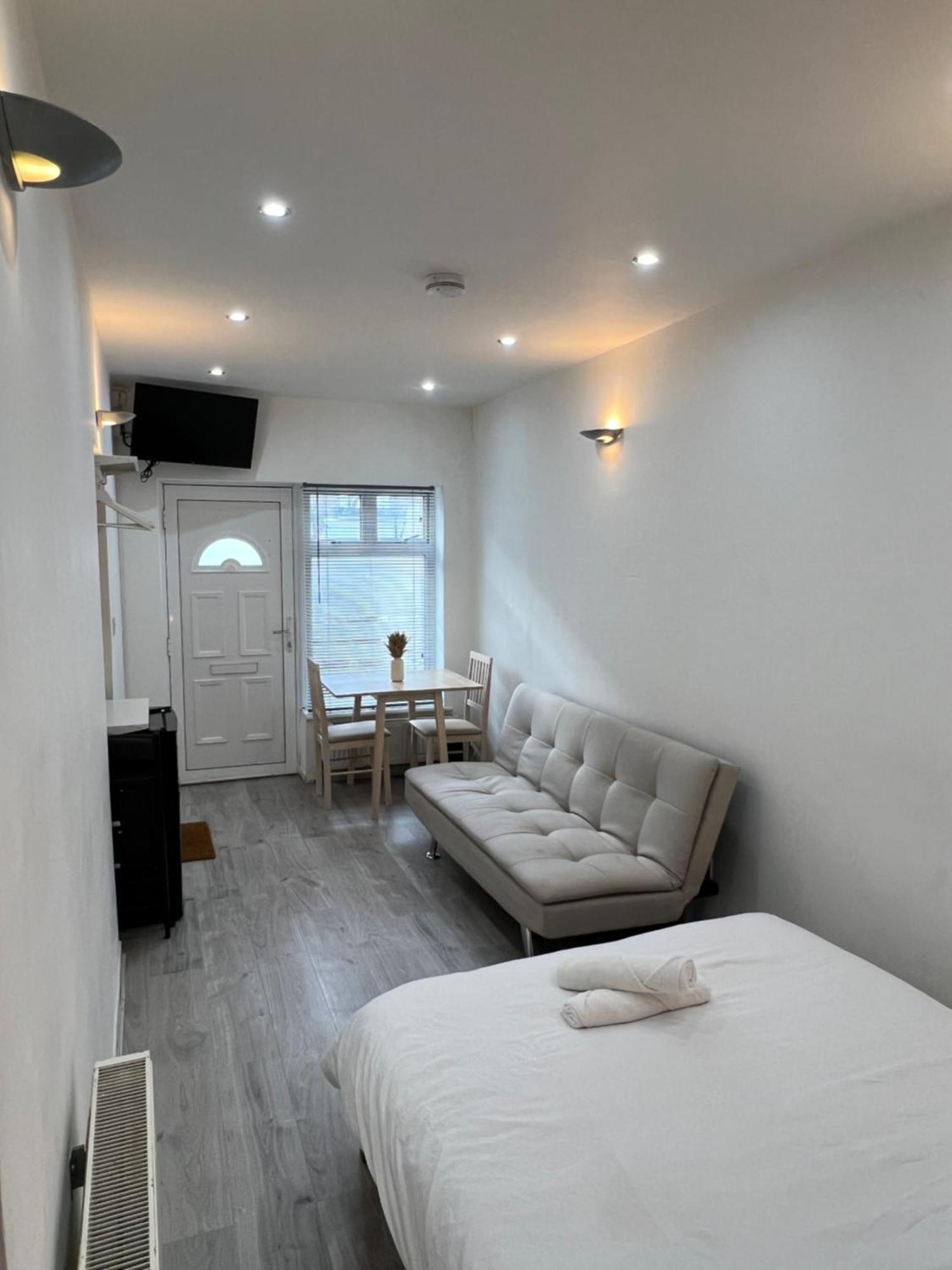 Studio In Camden, King's Cross Apartment *