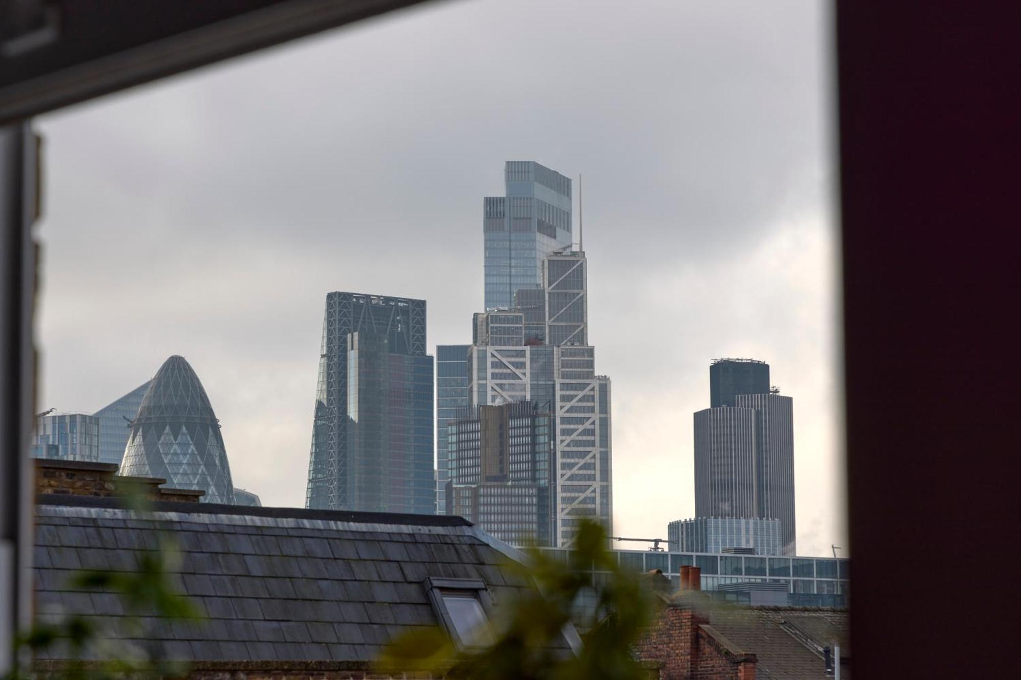 Appartement #7 Prime Living Location *