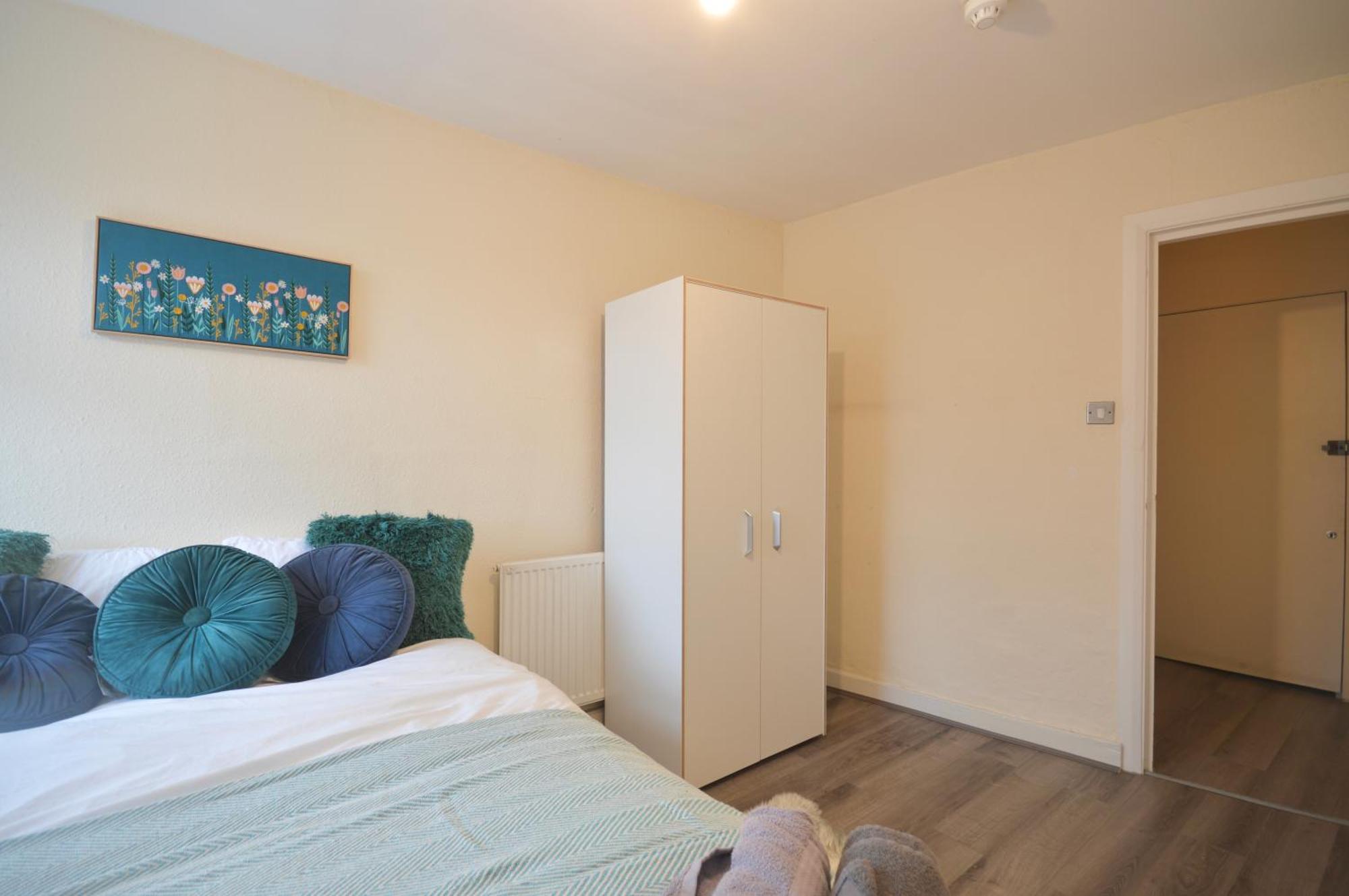 Curve Apartment London