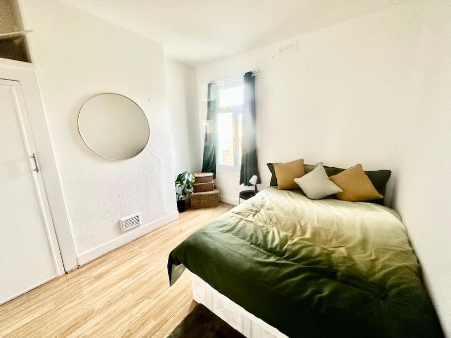 Appartement Cosy Two Bedroom Apartment,se13 *