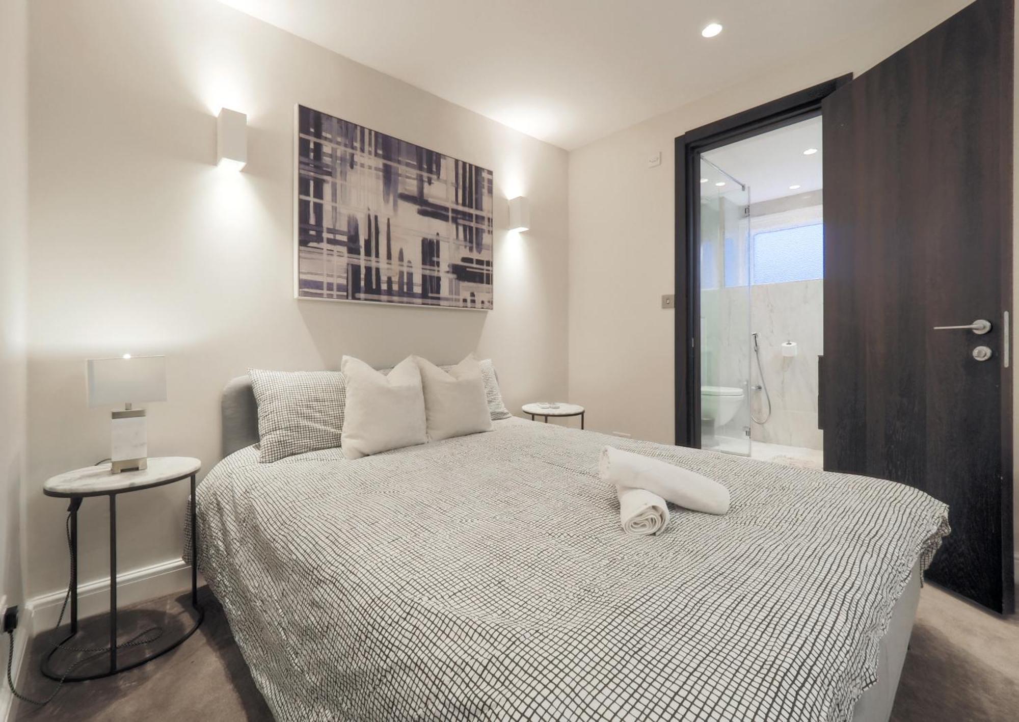 Luxury 3 Bedroom Flat In Maida Vale * London