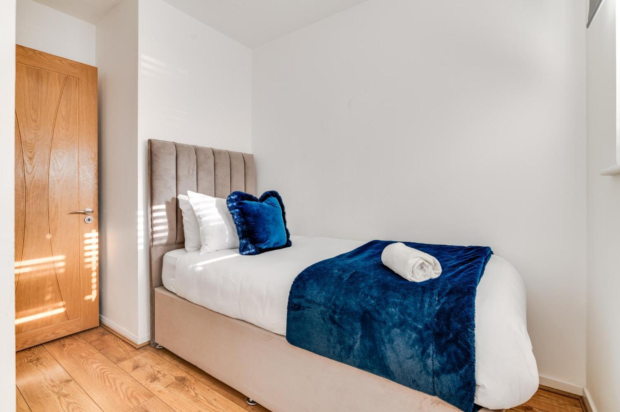Apartment Livestay - Stylish 3-bed Gem In Trendy E1 *
