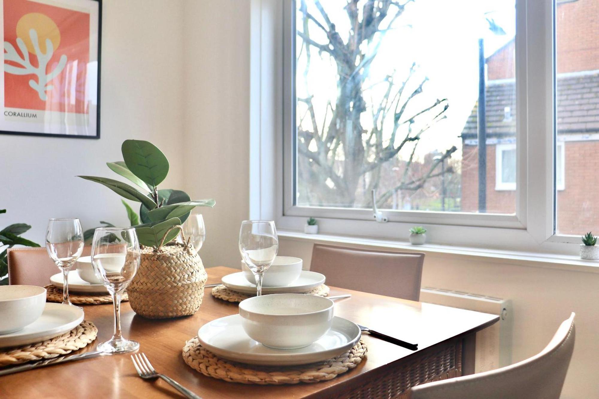 Apartment Stunning Apartment, Sleeps 4, London, 1 Bedroom, Zone 1, Kennington - Open For Business Stays, Long And Families Relocating *