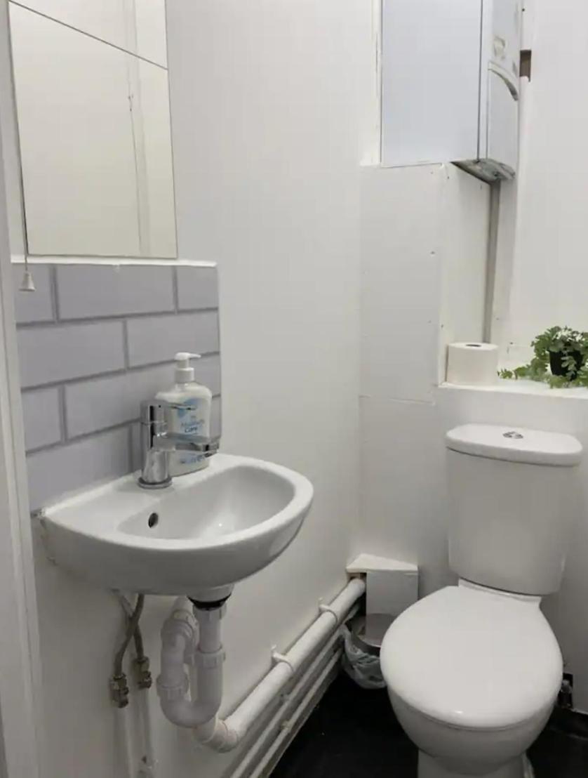 Séjour chez l'habitant Private Bedrooms In Camden Town, *