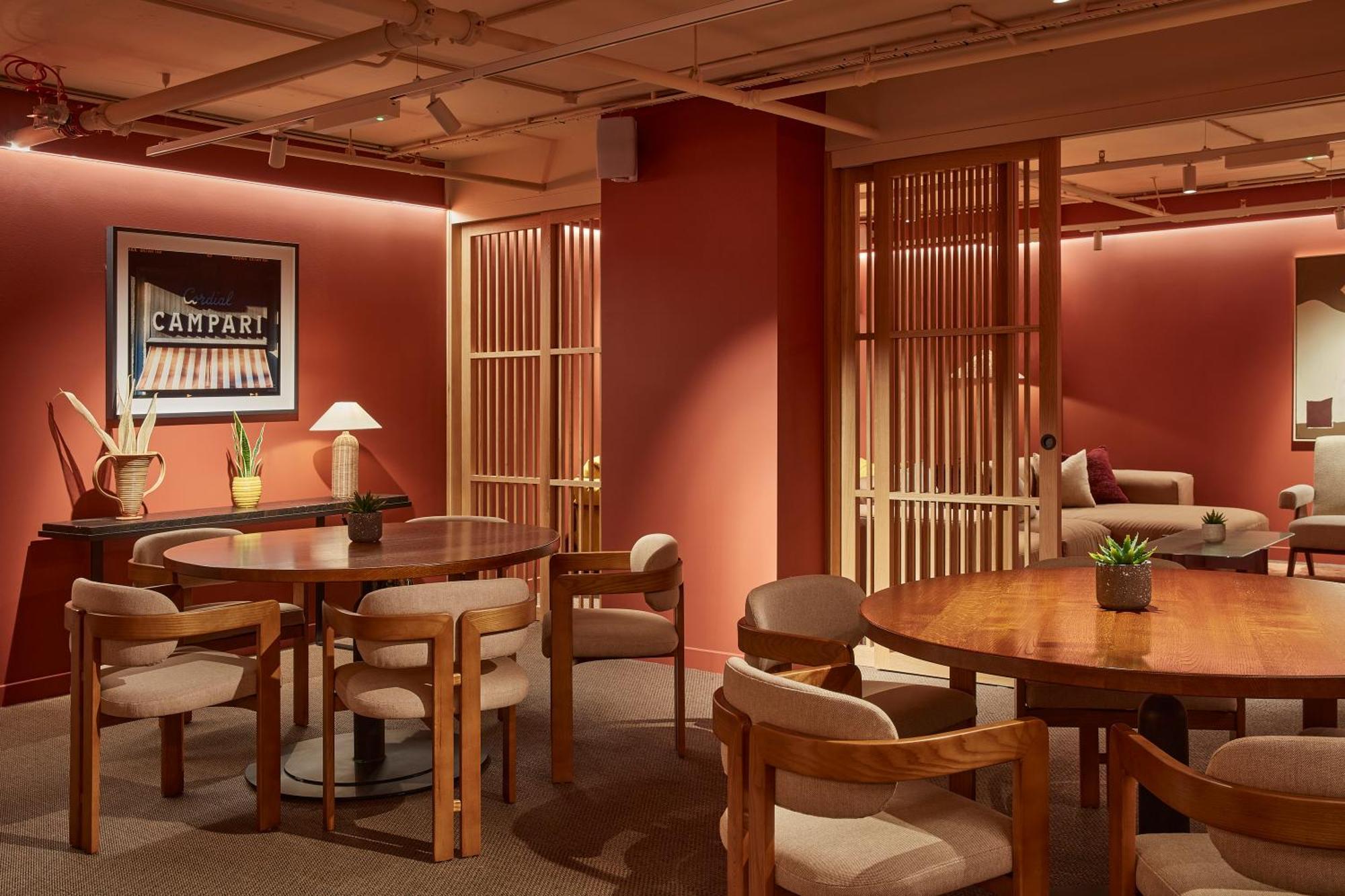 Ark Canary Wharf 4*