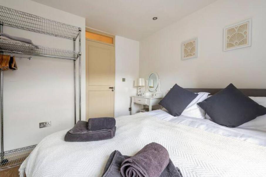 Lejlighed Super Beautiful Three Bedroom *