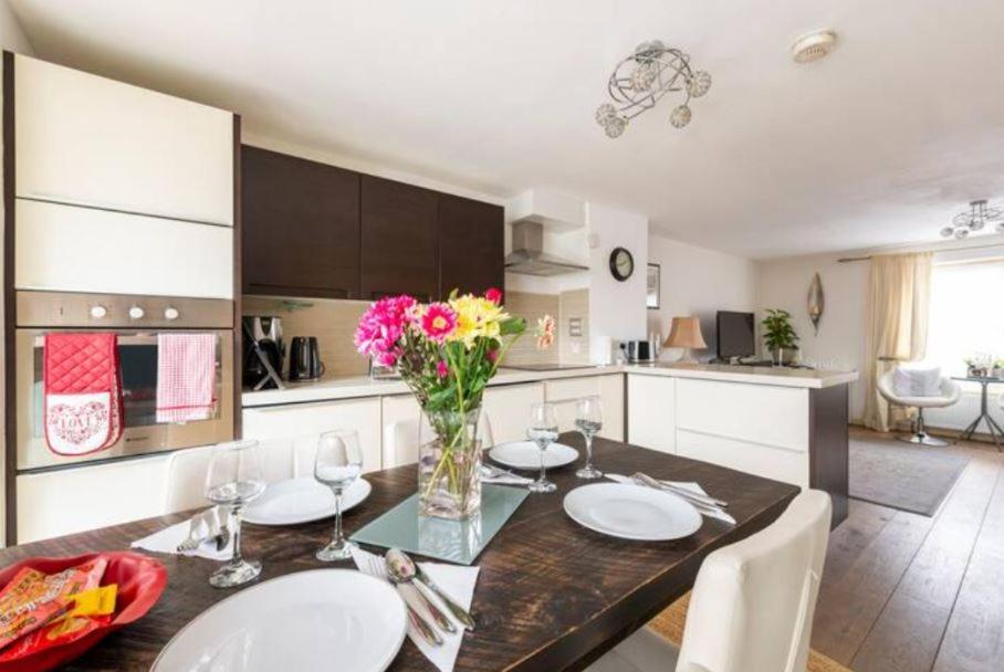 Super Beautiful Three Bedroom Lejlighed
