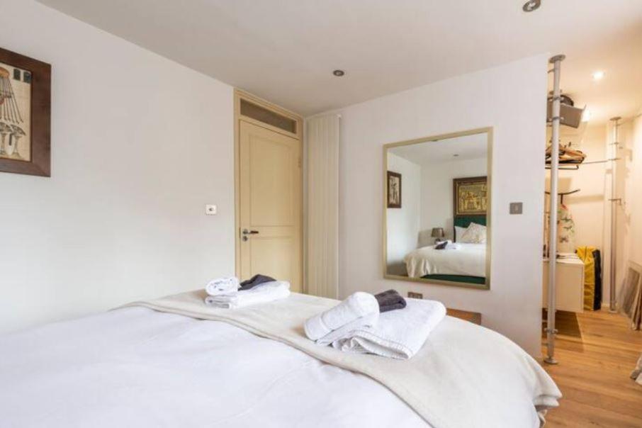Super Beautiful Three Bedroom Lejlighed London