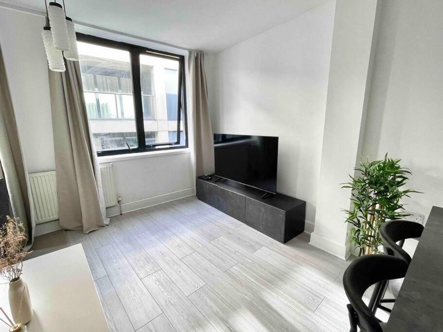 6 Bedroom In A 3 Building Complex, Great For Large Group Bookings, Location Appartement Londres