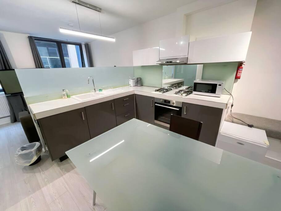 6 Bedroom In A 3 Building Complex, Great For Large Group Bookings, Location Appartement